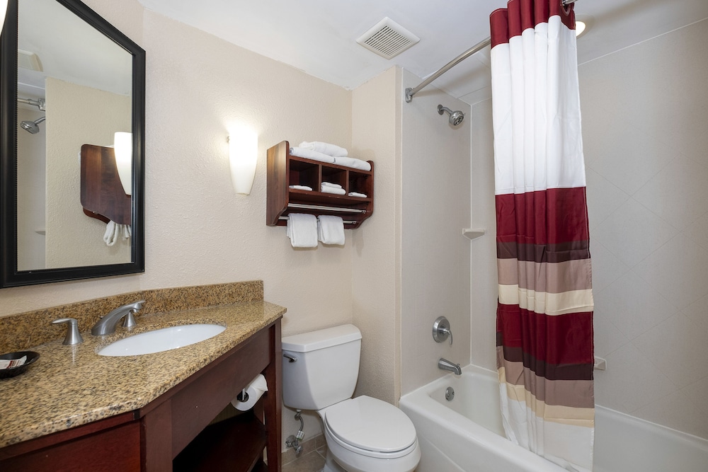 Red Roof Inn Meriden - photo 22