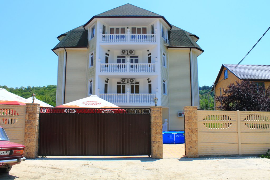 Gostevoi Dom u Kristiny - carbon neutral hotel in Sochi