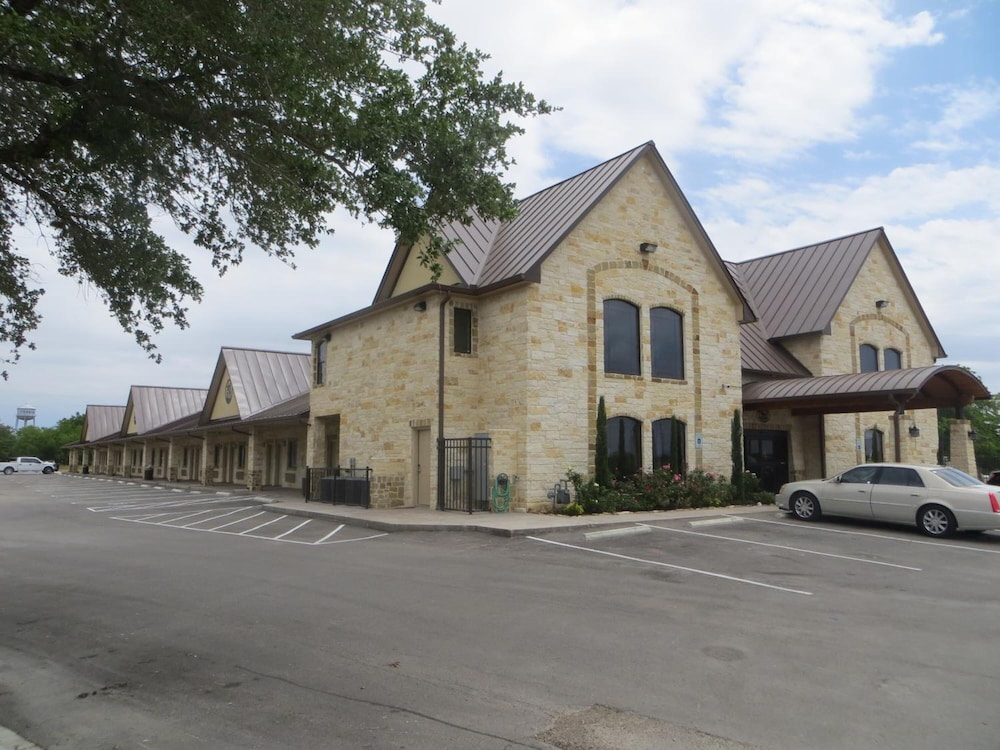 Black Gold Inn - photo 48