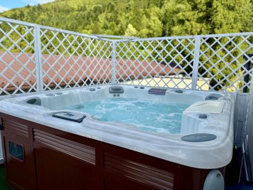 Górska Energia Dom Dla 12 Osób Z Sauną I Jacuzzi in Szczyrk, Poland