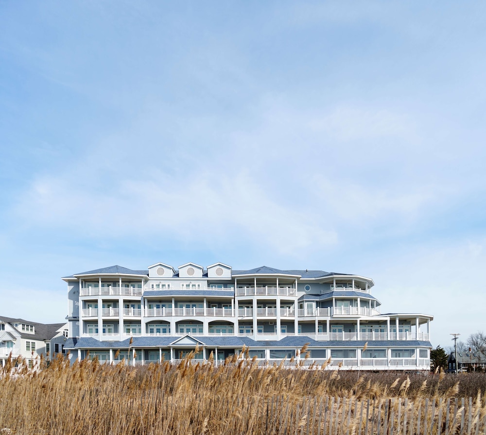 Madison Beach Hotel - photo 96