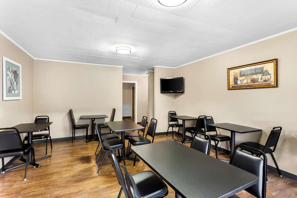 Quality Inn & Suites Gorham Riverside - photo 49