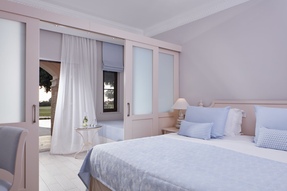Aphrodite Hills Hotel and Resort — Paphos — photo 3
