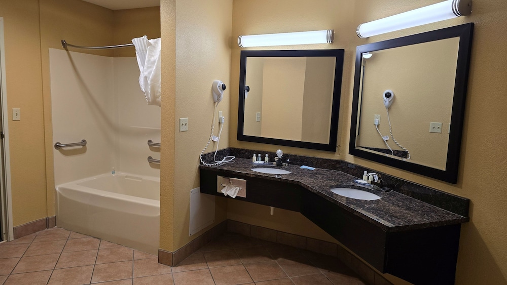 Haven Hotel Shawano WI - photo 25