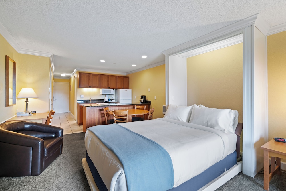 Tolovana Inn - photo 7