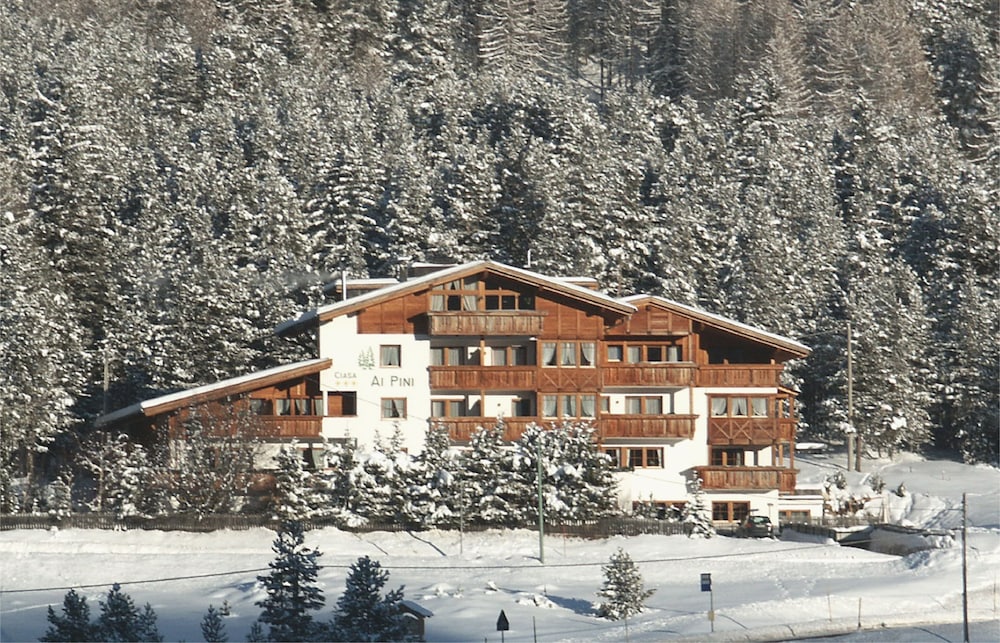 Hotel Ciasa Ai Pini — hotel in San Cassiano