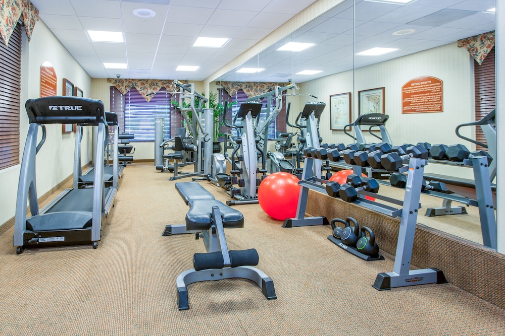 Holiday Inn Express & Suites Bloomington by IHG - photo 24