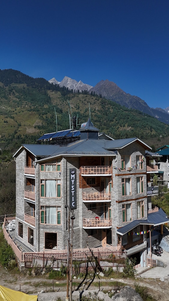 Mystic Manali - carbon neutral hotel in Manali
