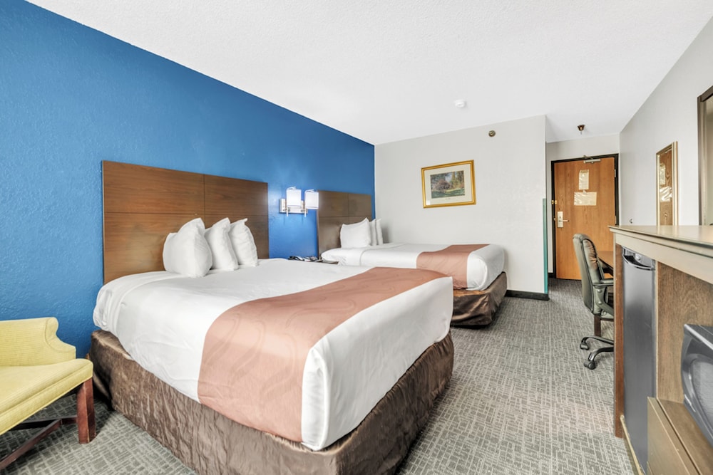 City Center Inn by OYO I 64 Newport News - photo 20