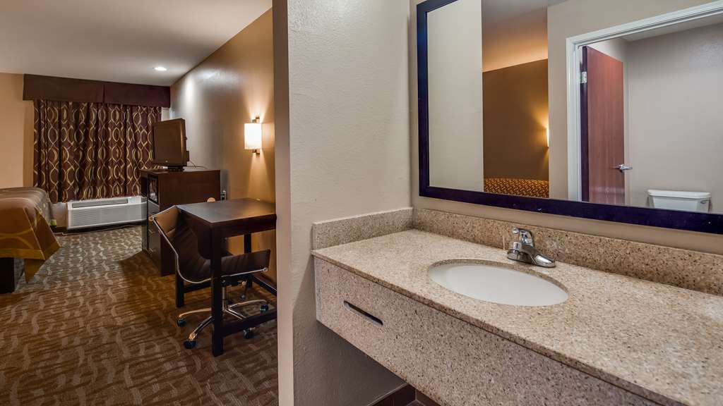 SureStay Hotel by Best Western Alexandria - photo 22