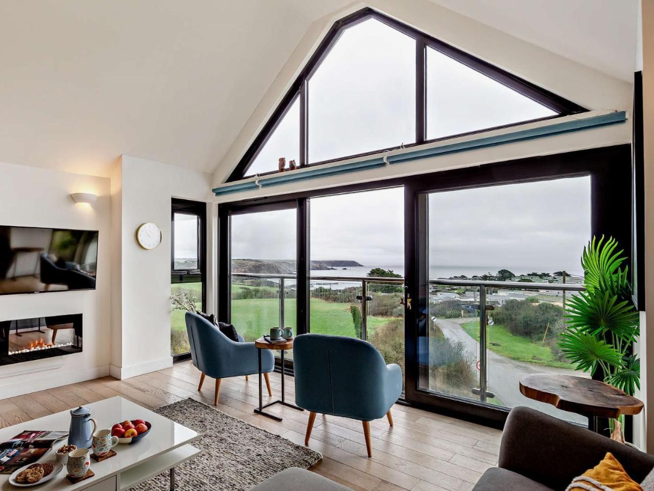 2 Bed in Ruan Minor 45739 in Helston, United Kingdom