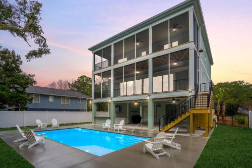 Easy Like Sunday Morning in Garden City, United States