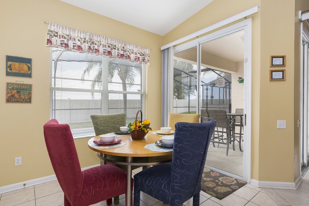 Sunshine Station Spacious 4 bed Windsor Palms resort home that's close to Disney - photo 9