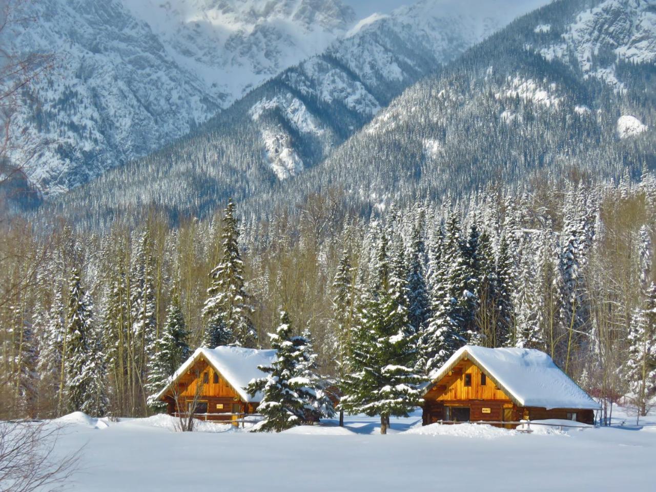 Rocky Ridge Resort Bc — hotel in Smithers