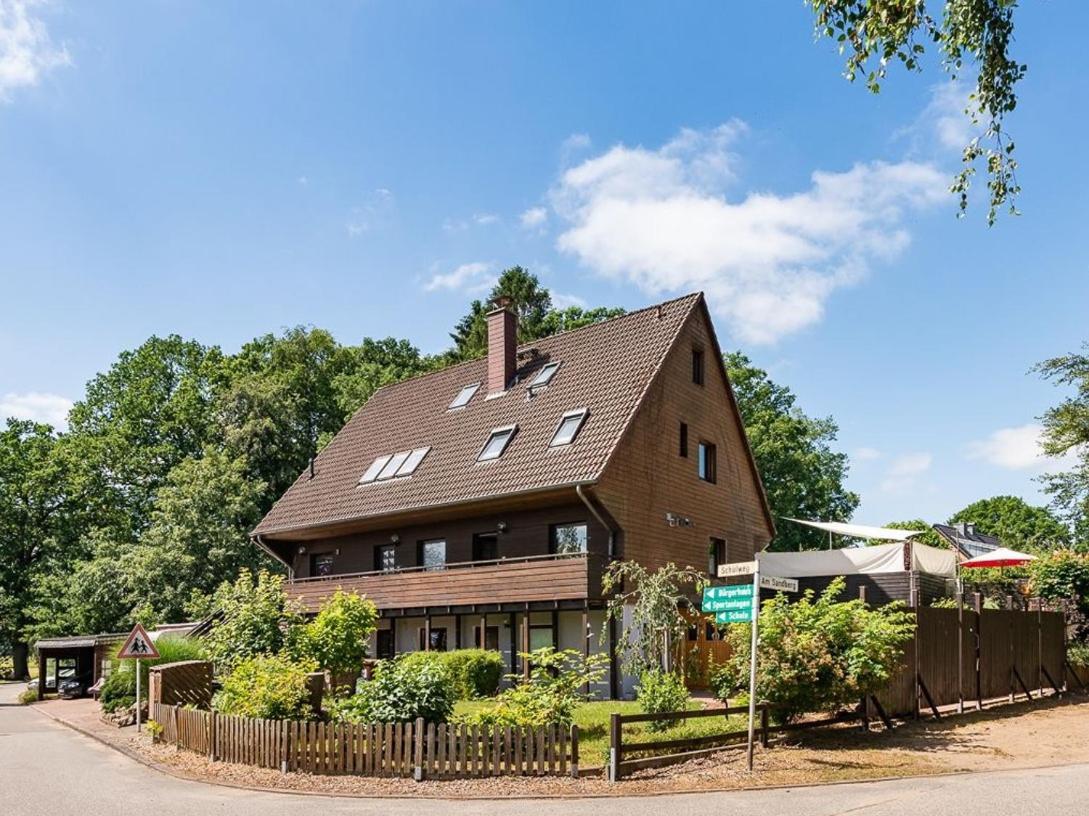 Einliegerwohnung 350m Vom See — Westensee