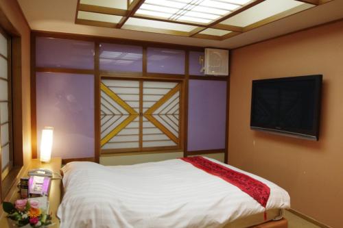 Princess III — Tokyo — photo 3