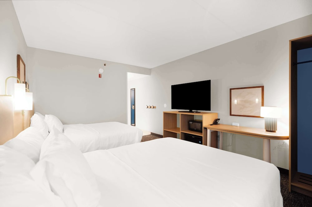 Spark by Hilton Plymouth - photo 30