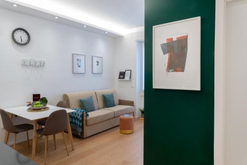 Gioia 43 New Stylish Apartments 1 & 2 — 4-Star Luxury Hotel in Milan, Italy
