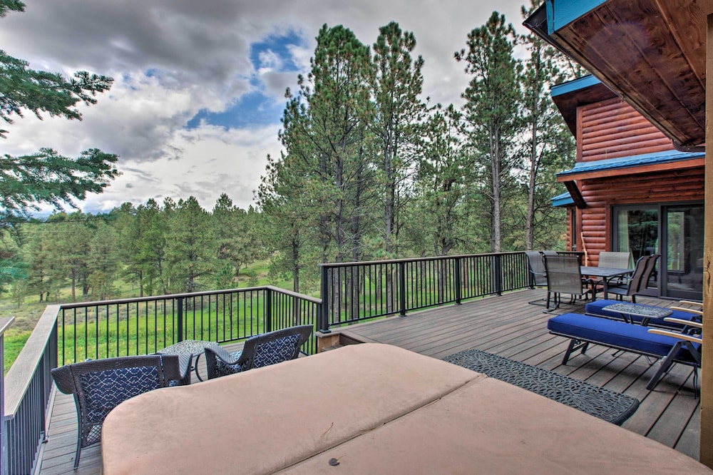 Blue Spruce Cabin with Hot Tub And Resort Amenities - photo 24
