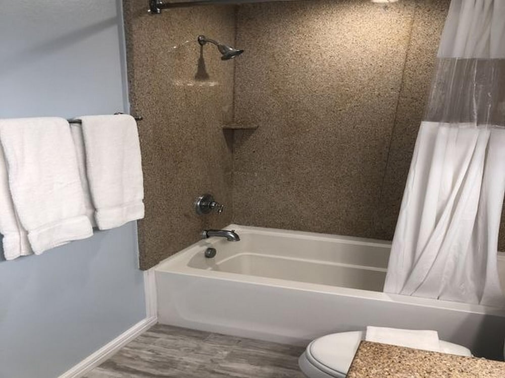 Beachgate CondoSuites & Motel - photo 115