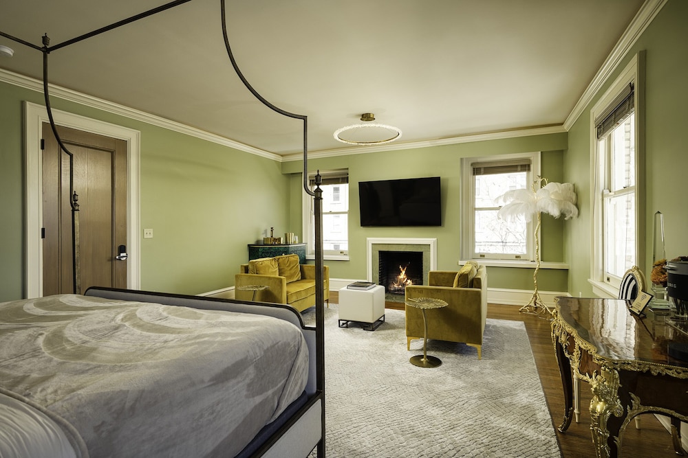 The Edward Hotel - photo 33