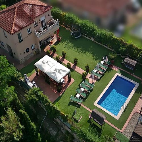 Holiday Home Cardona — 4-Star Luxury Hotel in Lloret De Mar, Spain