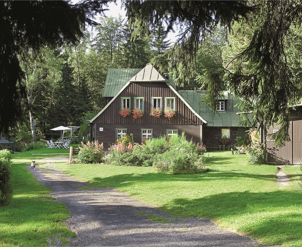 Willa Anna — 4-Star Luxury Hotel in Szklarska Poreba, Poland