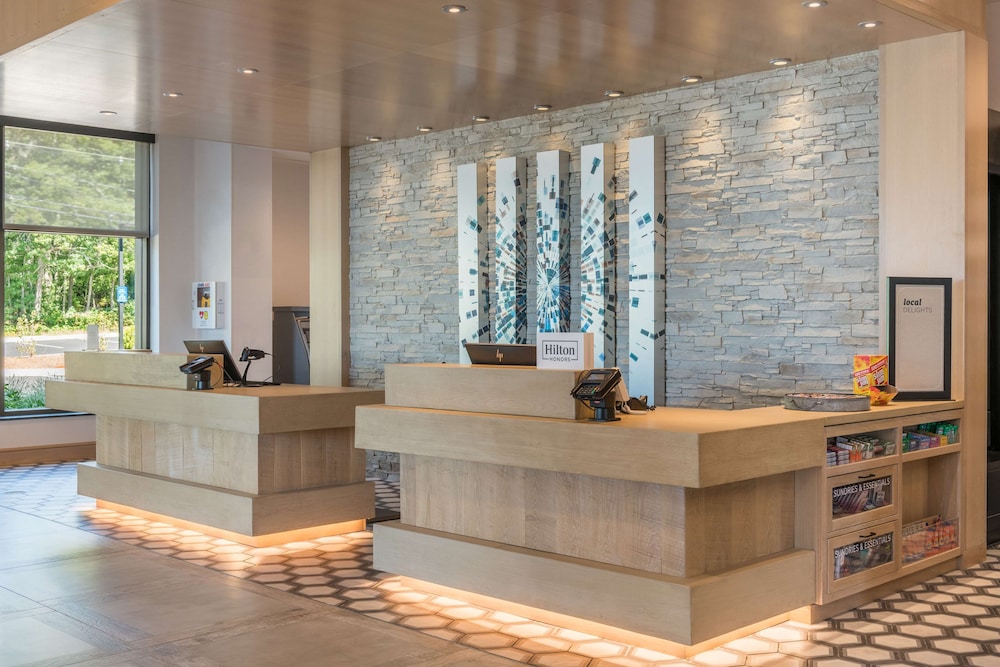 Hilton Garden Inn Boston Canton - photo 3