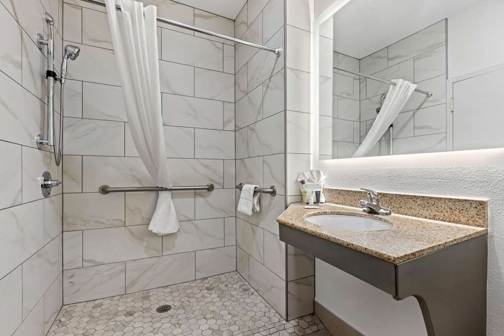 Country Inn & Suites by Radisson Savannah I 95 North GA - photo 26