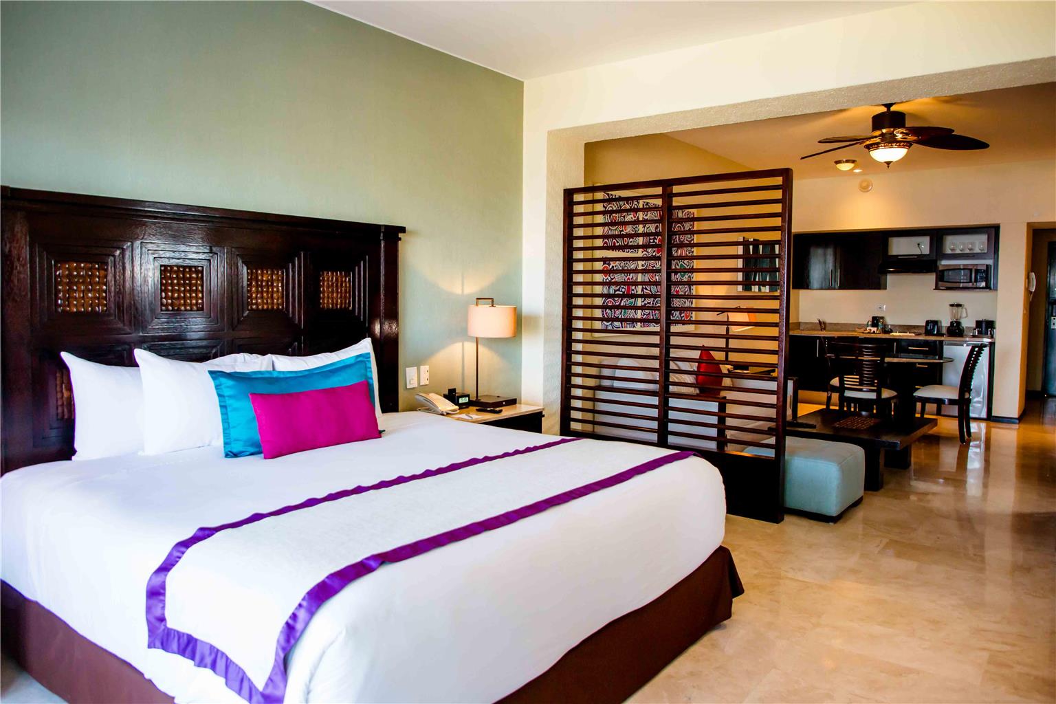 JUNIOR KING BED