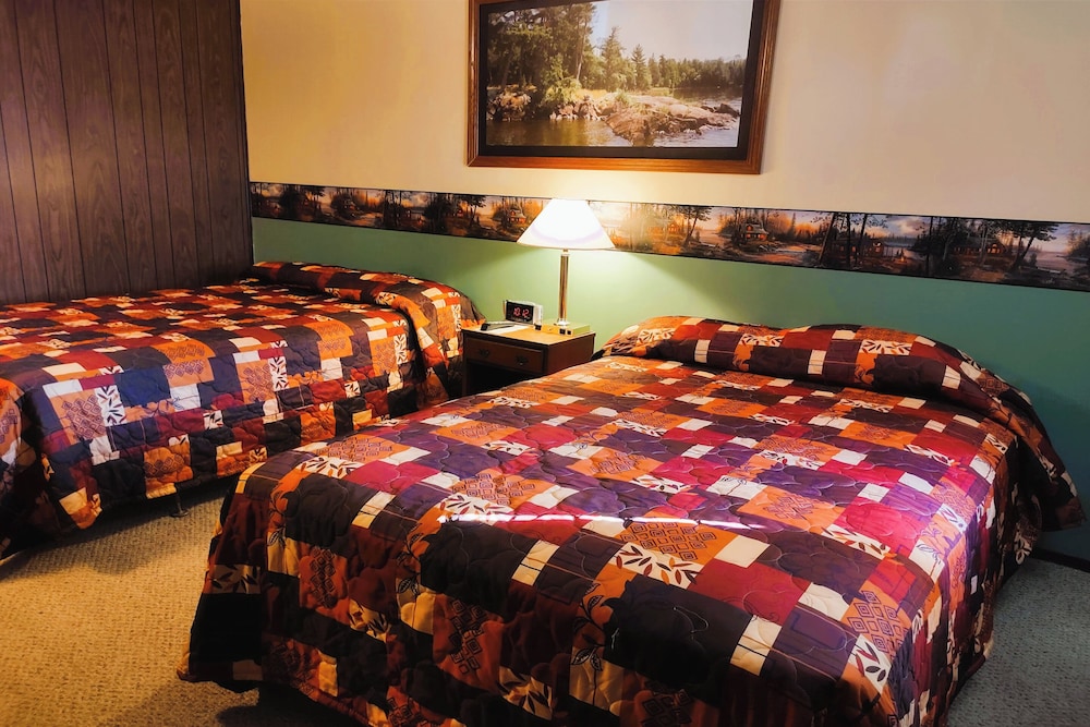 Love Hotels Voyageur by OYO at International Falls MN - photo 27