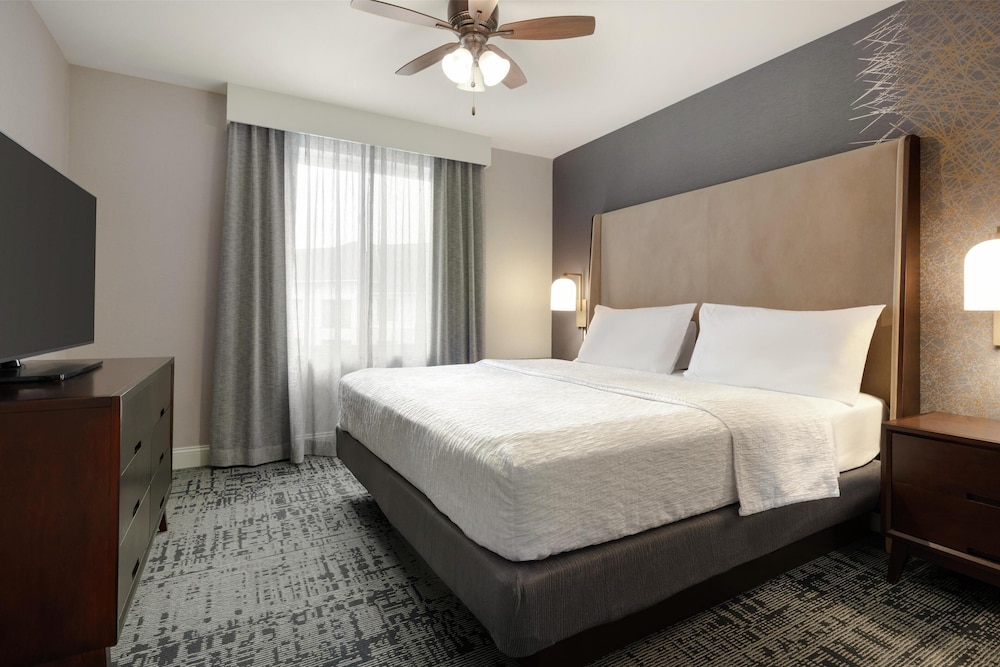 Homewood Suites by Hilton Burlington - photo 5