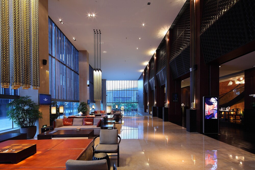 Bay Breeze Hotel in Shenzhen, People's Republic of China