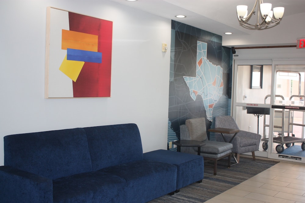 Holiday Inn Express Hotel & Suites Shamrock North by IHG - photo 91