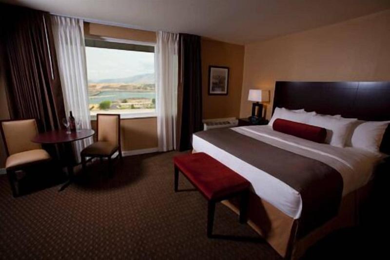 Celilo Inn - photo 12