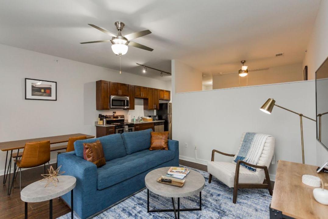 CozySuites MusicRow Astonishing Studio with free parking 53 — 4-Star Luxury Hotel in Nashville, United States