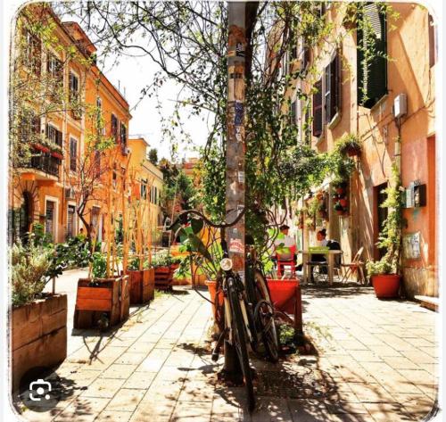 Appartamentino in Pigneto storico — 4-Star Luxury Hotel in Rome, Italy