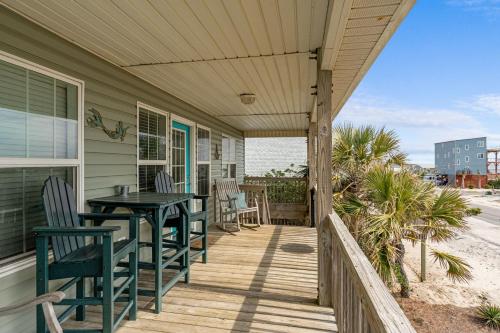 Sherrys Paradise by Oak Island Accommodations - photo 22