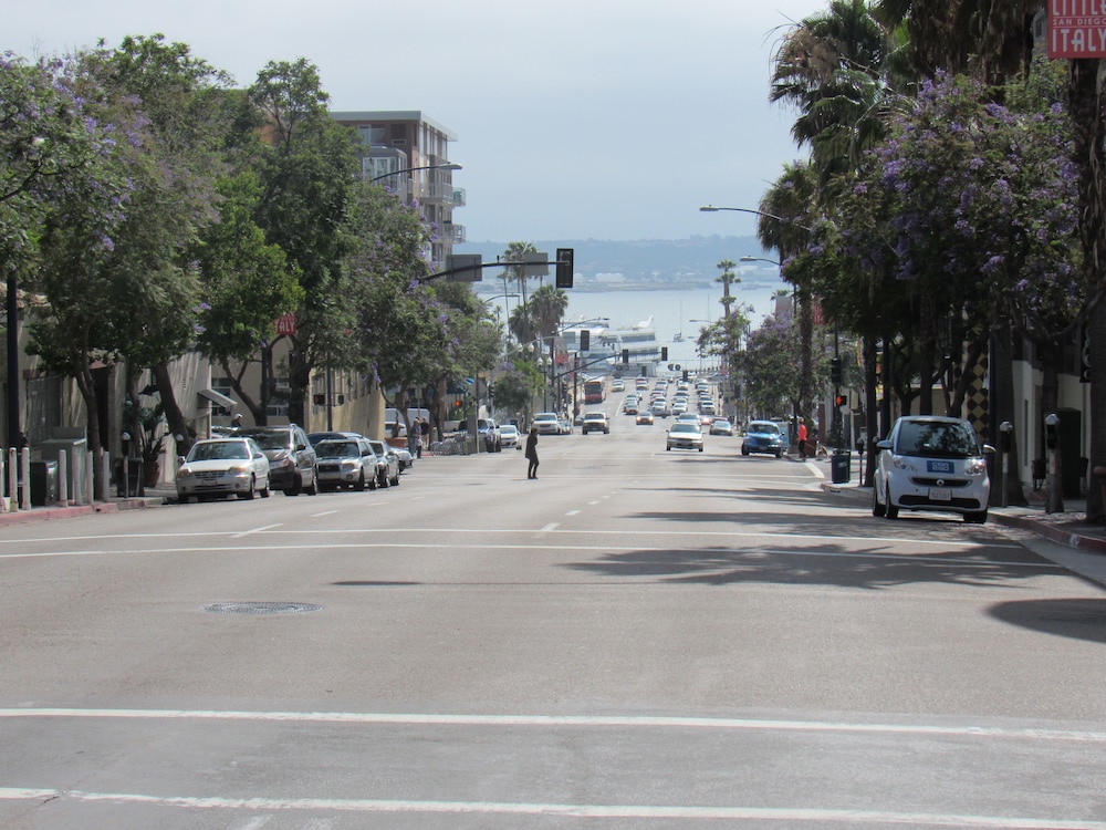 Harborview Inn & Suites San Diego Harbor - photo 35