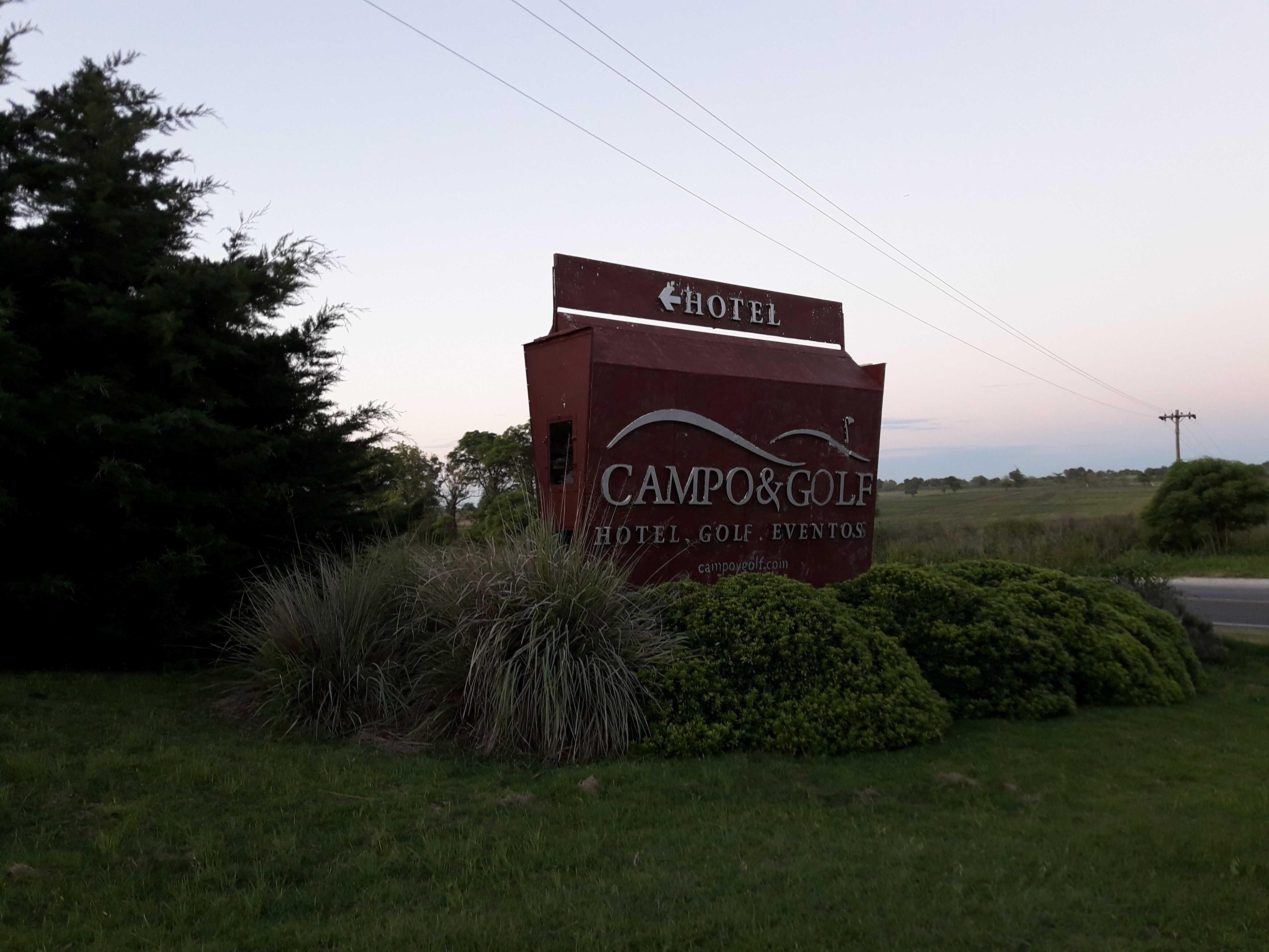 Campo & Golf in Victoria, Argentina