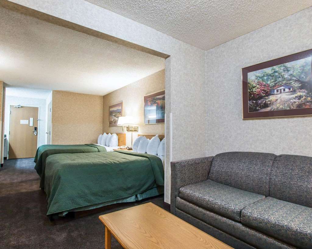 Quality Suites San Diego Otay Mesa - photo 21