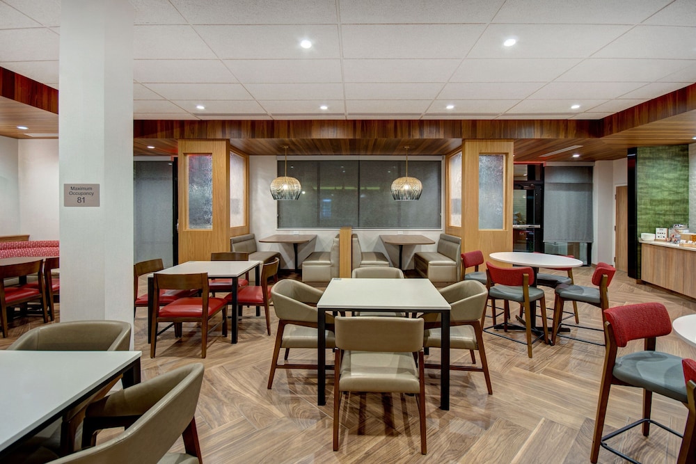 Fairfield by Marriott Inn & Suites Lancaster Palmdale - photo 32