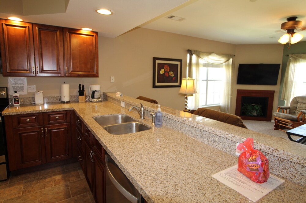 Brook Poolside Walk In Meadow Brook - photo 15