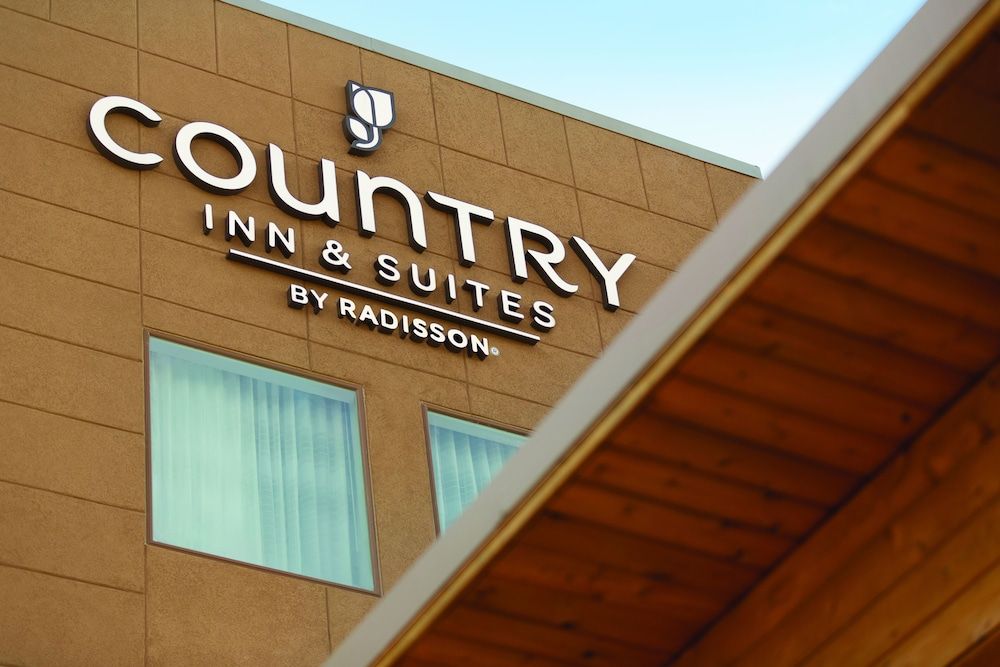 Baymont Inn and Suites by Wyndham The Woodlands - photo 8