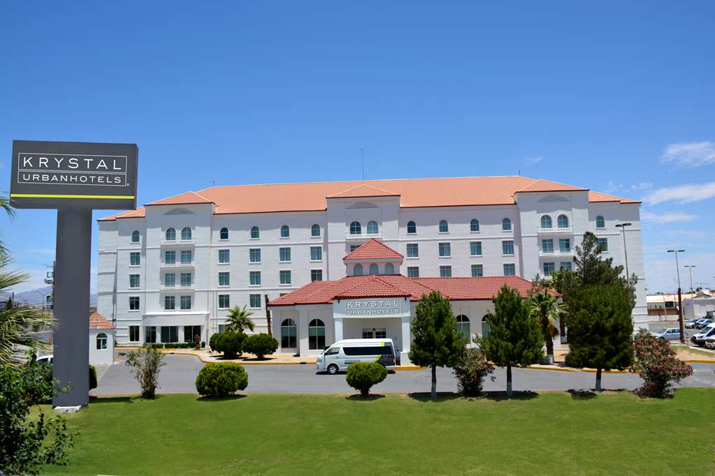 Krystal Urban Ciudad Juárez by US Consulate