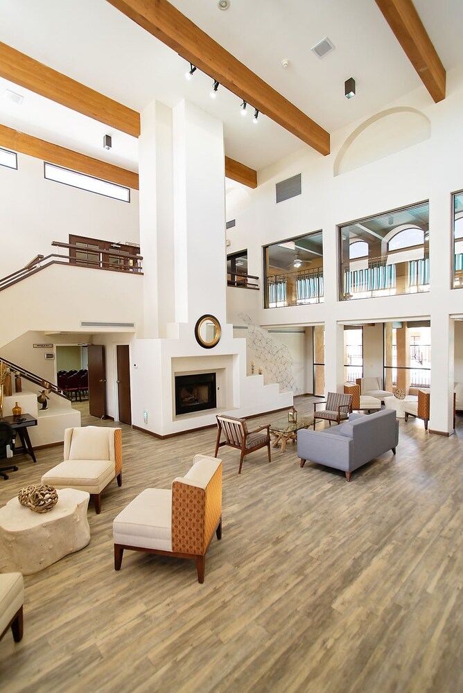 Stay Tucson Inn And Suites