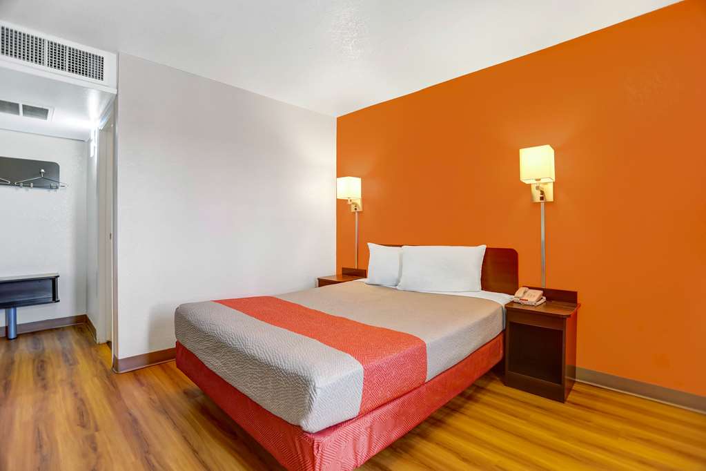 Motel 6 Grants NM - photo 5