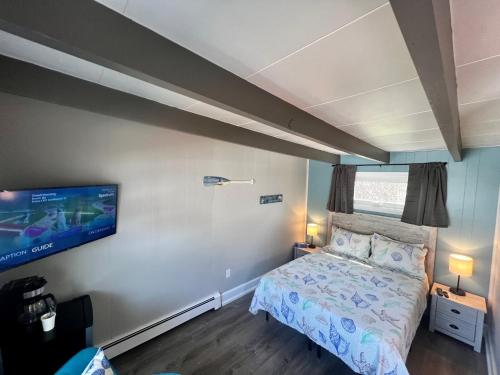 Claddagh Motel & Suites - photo 66