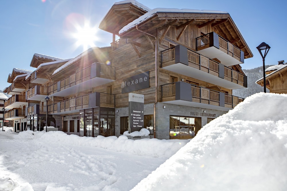 Mgm Hotels & Residences Hotel Les Suites D’alexane in Samoens, France