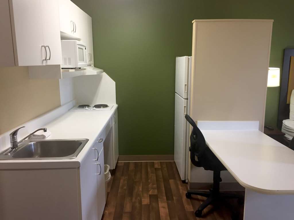 Suburban Studios Auburn Hills Detroit - photo 7